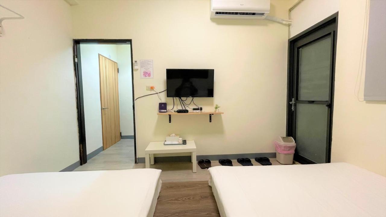 Fengjia 08 Home Taichung Exterior foto